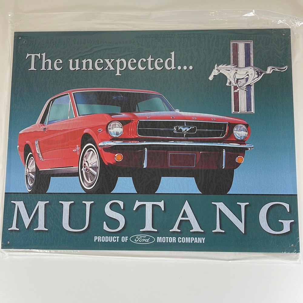 NWT Ford Mustang Tin Sign